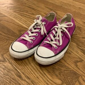 Magenta Converse low-tops!